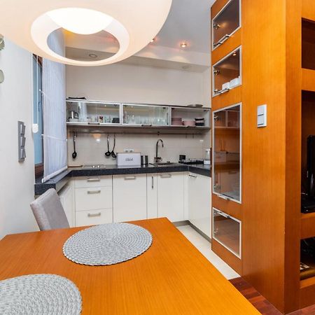 Broadway - Neptun Park By Oneapartments غدانسك المظهر الخارجي الصورة