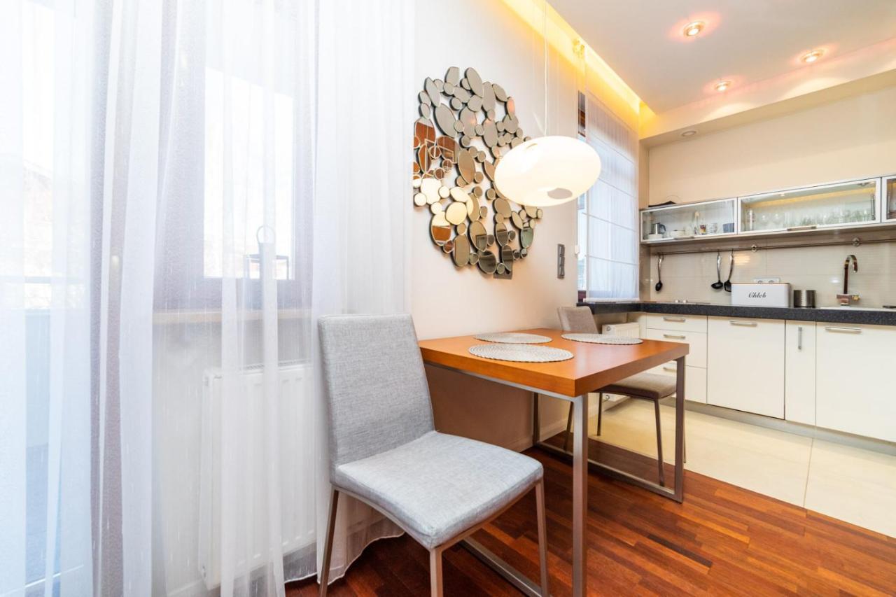 Broadway - Neptun Park By Oneapartments غدانسك المظهر الخارجي الصورة