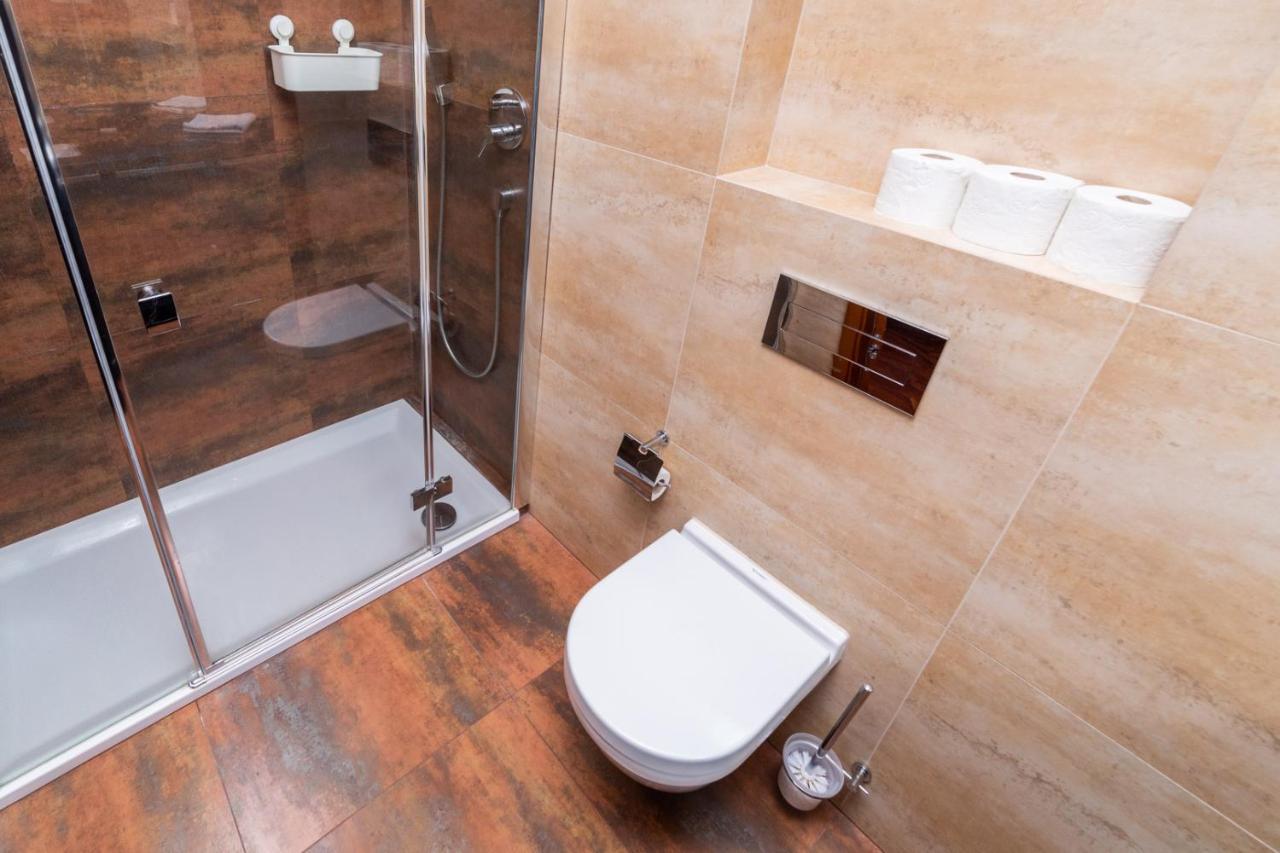 Broadway - Neptun Park By Oneapartments غدانسك المظهر الخارجي الصورة